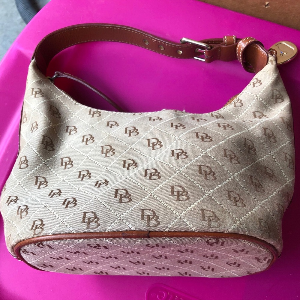 D&B bucket purse